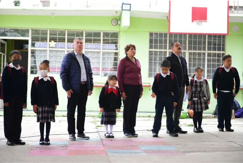 22 escuelas en Chalco y Amecameca inician clases tras inundaciones
