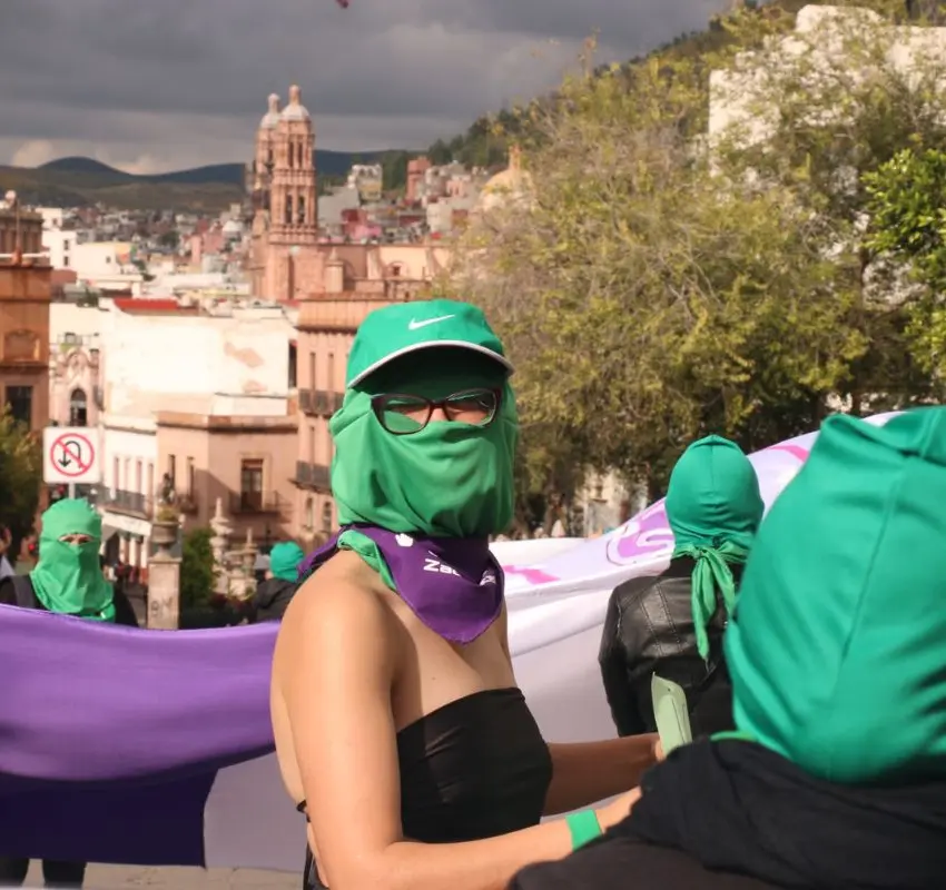 Exigen con marcha en Centro Histórica, aborto legal, seguro y gratuito