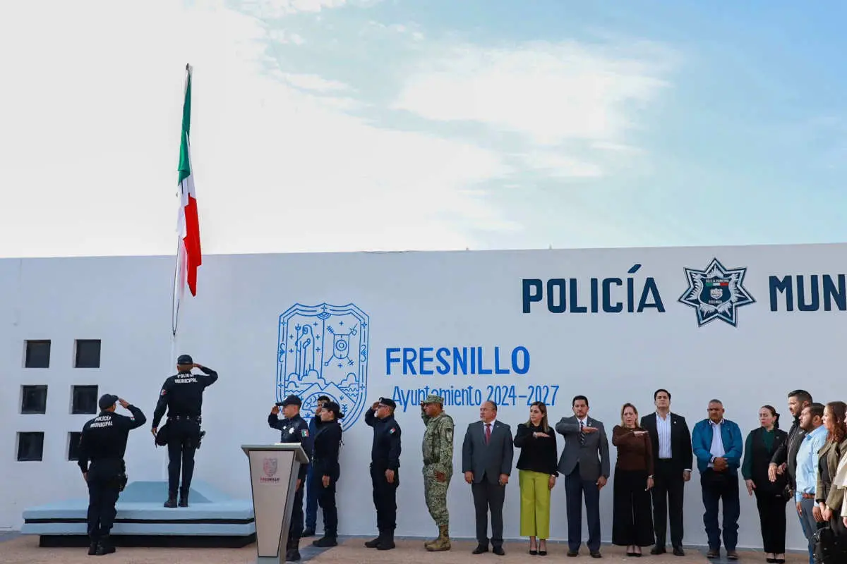 Fresnillo Llevan a cabo los Honores a la Bandera en la Policía Municipal |
