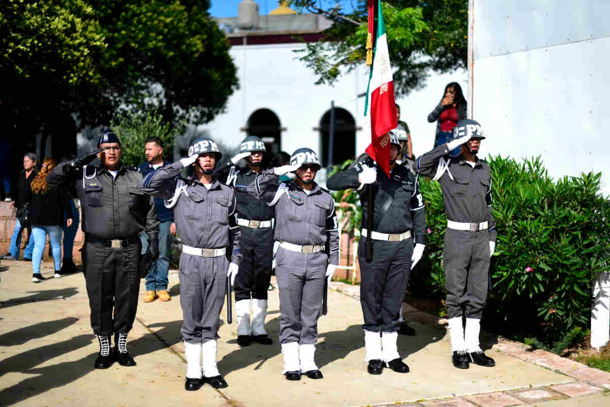 Preside Pepe Saldívar en Guadalupe el desfile del Día de Independencia