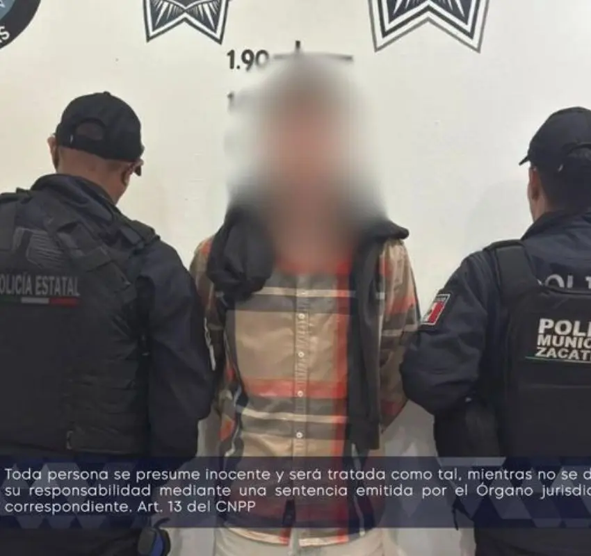 Detienen a un hombre en el Centro Histórico, destruía jardineras