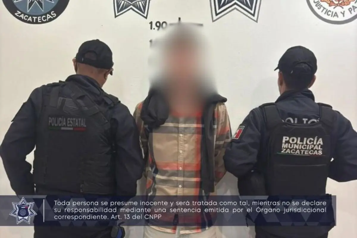 Detienen a un hombre en el Centro Histórico destruía jardineras |