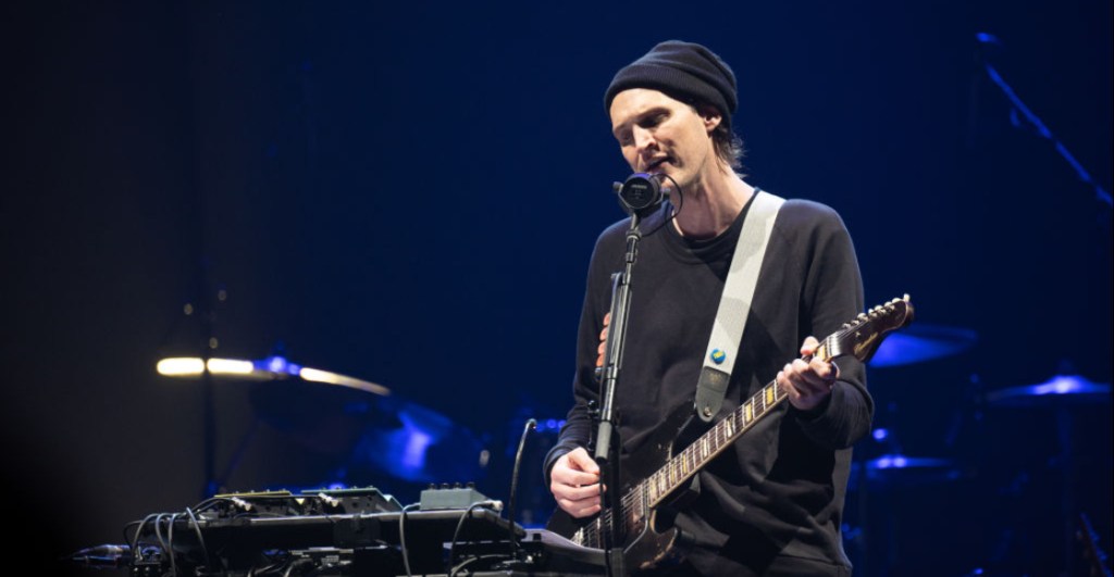 La acusación por homicidio contra Josh Klinghoffer: Lo que sabemos del caso del guitarrista