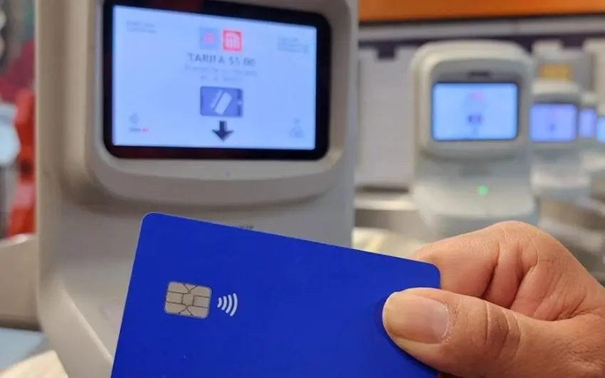 Ya puedes entrar al Metro CDMX con tu tarjeta de banco: ¿Con cuáles y en qué líneas?
