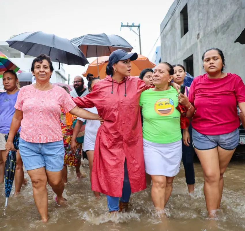 Prioriza la gobernadora Evelyn Salgado el rescate de personas de la zona de inundación en Acapulco
