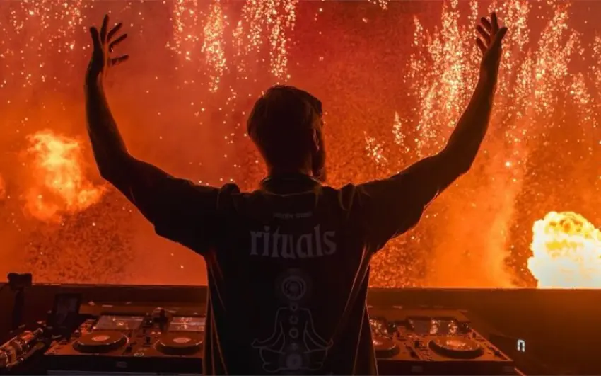¿Qué es lo que se hace en un DJ set?