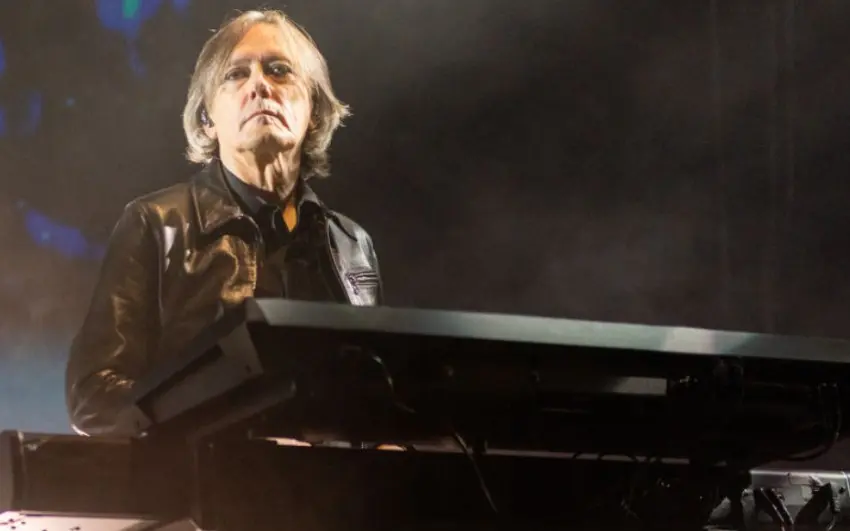 Roger O’Donnell de The Cure revela que padeció cáncer en la sangre
