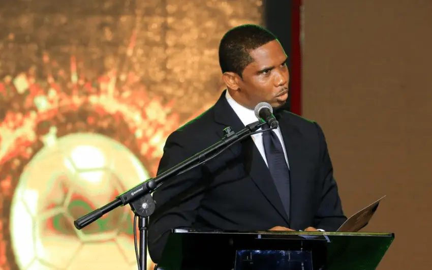 Samuel Eto’o es suspendido 6 meses por la FIFA debido a su actitud antideportiva