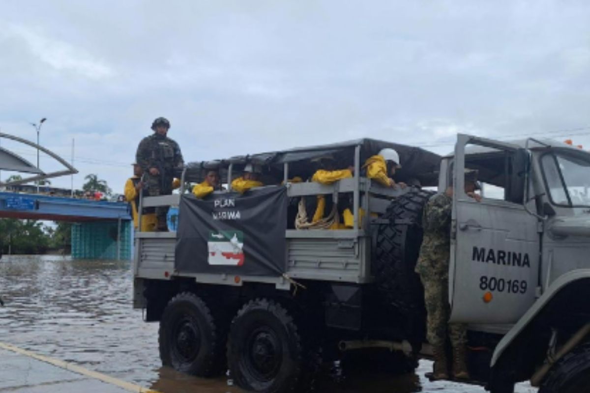 Semar continúa con el apoyo a la población de Guerrero por inundaciones