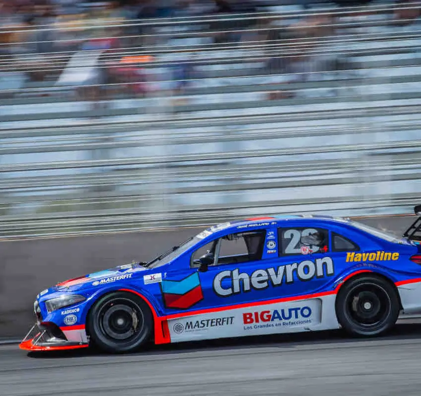 José Arellano cumple una excelente jornada con un doble Top/5 en el Autódromo Miguel E. Abed de Puebla