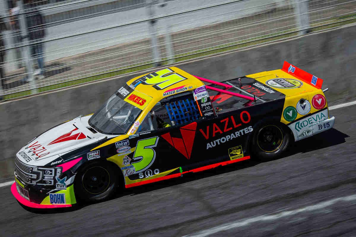 Podio y boleto a la Gran Final para Mateo Girón en Trucks México Series