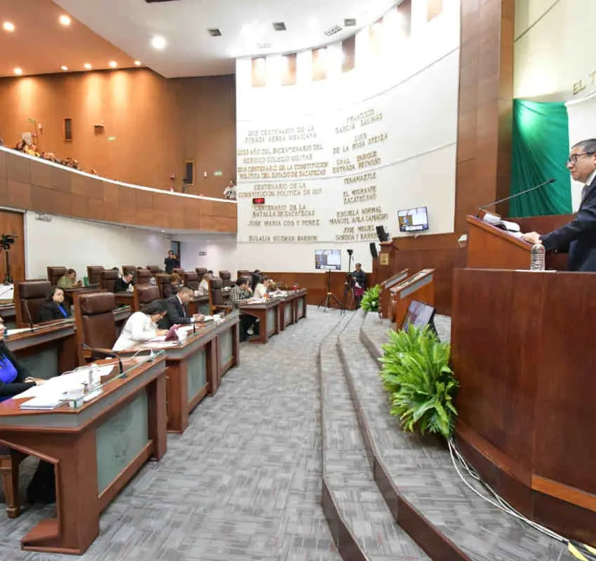 Comparece Ricardo Olivares ante Congreso; destaca finanzas sanas, diputados recriminan subejercicios
