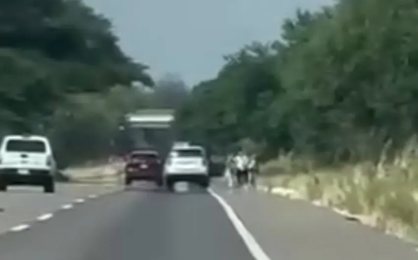 Grupo armado intercepta y roba camioneta a alcaldesa electa de Mazatlán 