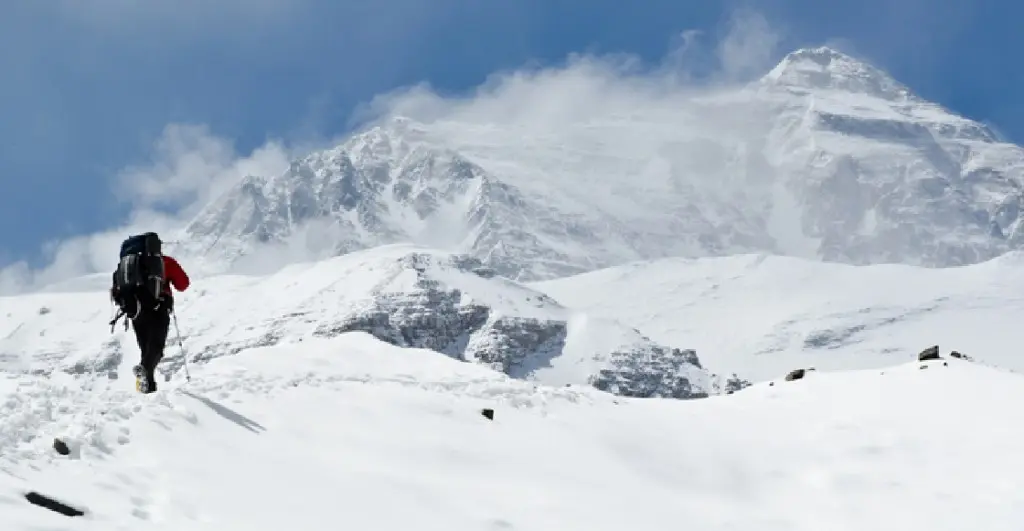 Andrew Sandy Irvine La historia del alpinista que desapareció en el Everest hace 100 años |