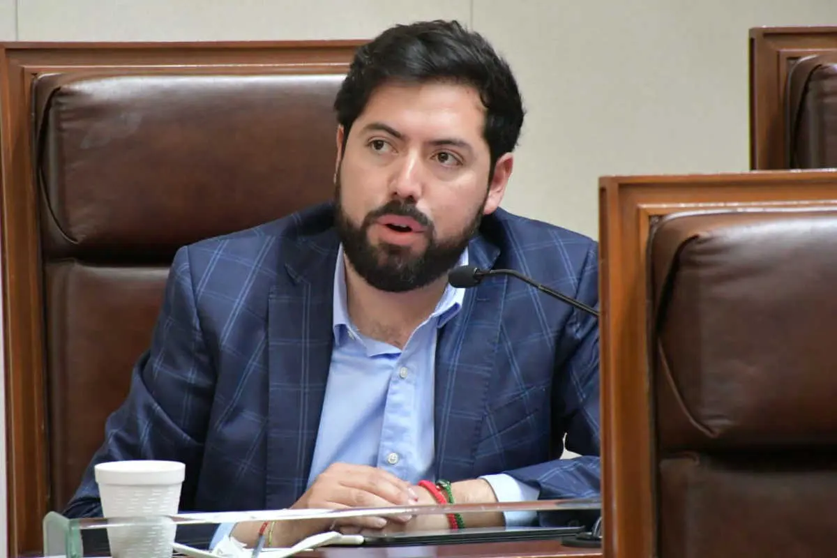 Buscarán diputados modificar formato de comparecencias |
