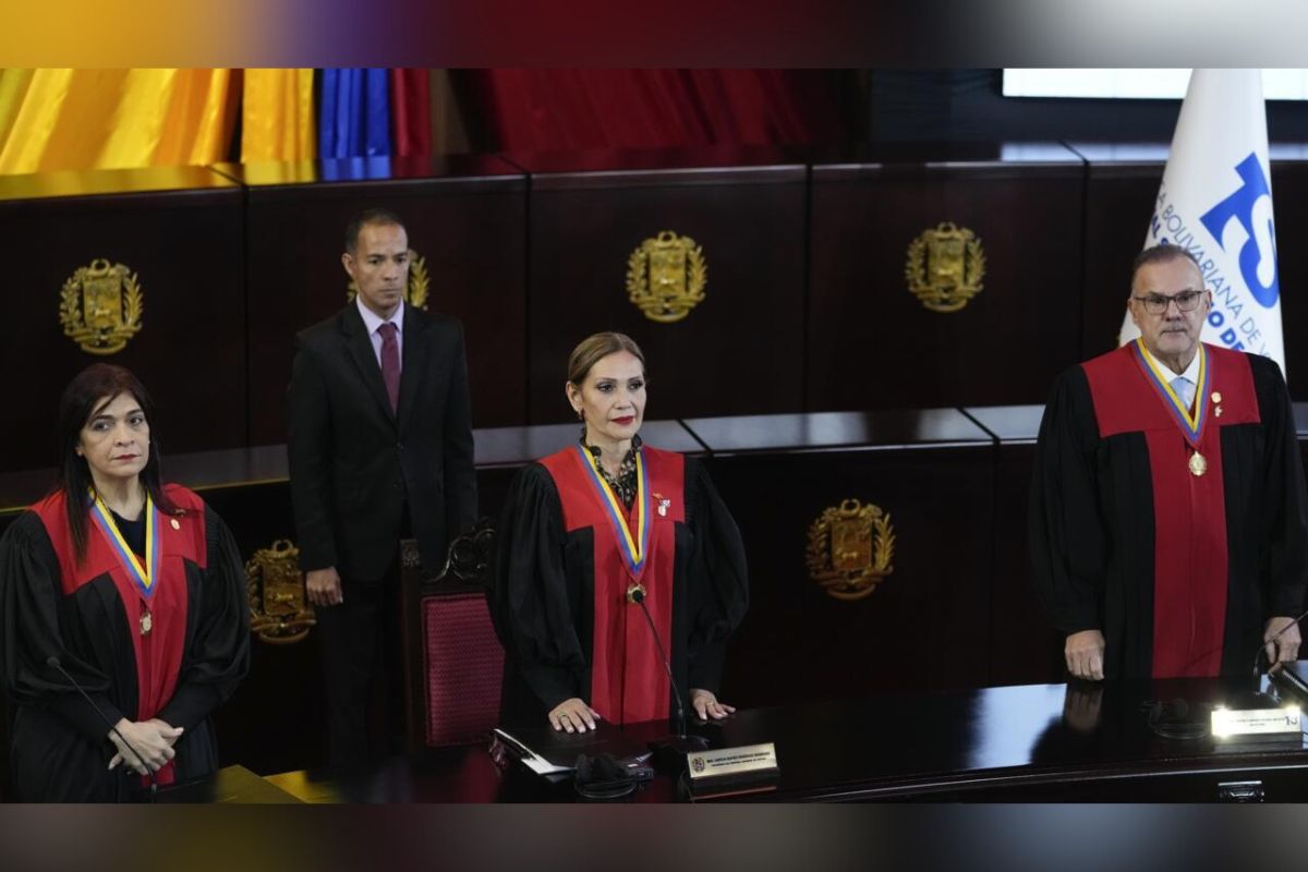 Corte de Venezuela declara inadmisible solicitud de nulidad a la sentencia de reelección de Maduro