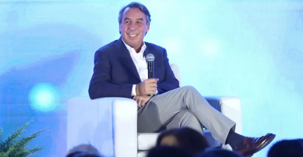 Emilio Azcárraga pide licencia como presidente del consejo de Televisa por FIFA Gate |