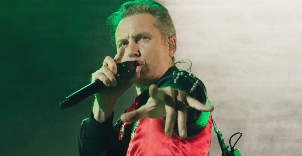 Franz Ferdinand en el Frontón México Los escoceses consentidos de los super fans mexas |