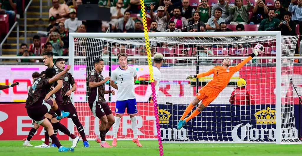 El golazo de Raúl Jiménez de diferentes ángulos en el triunfo de México vs EU |