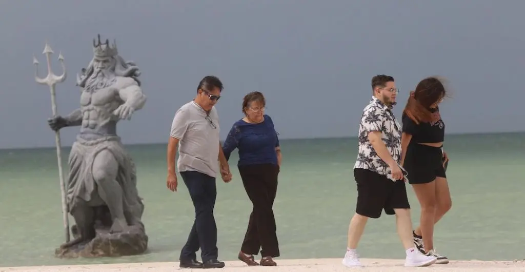 Huracán Milton se degrada a categoría 4 y no tocará costas de Yucatán |