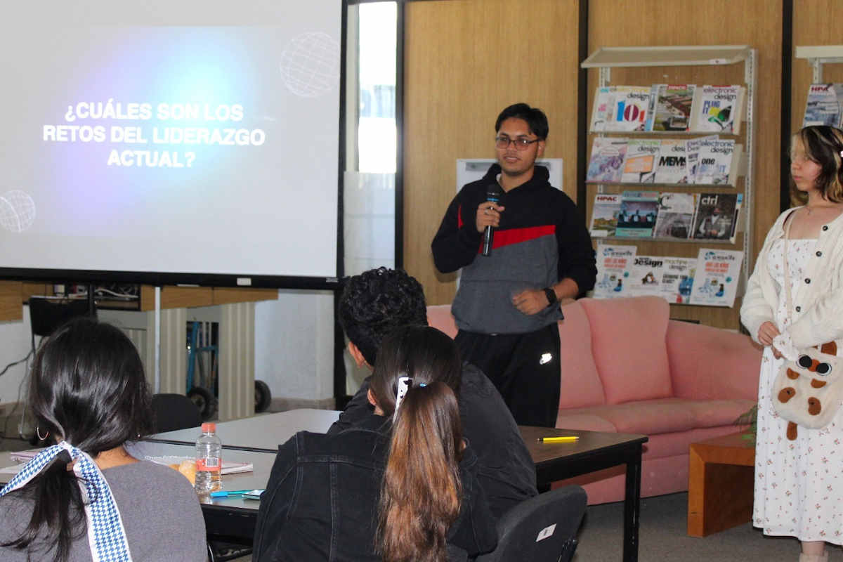 Imparte Kybernus taller de liderazgo a los alumnos de la Utzac