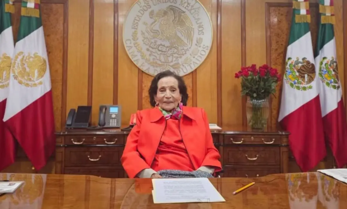 Nuestra maestra Ifigenia 1 |
