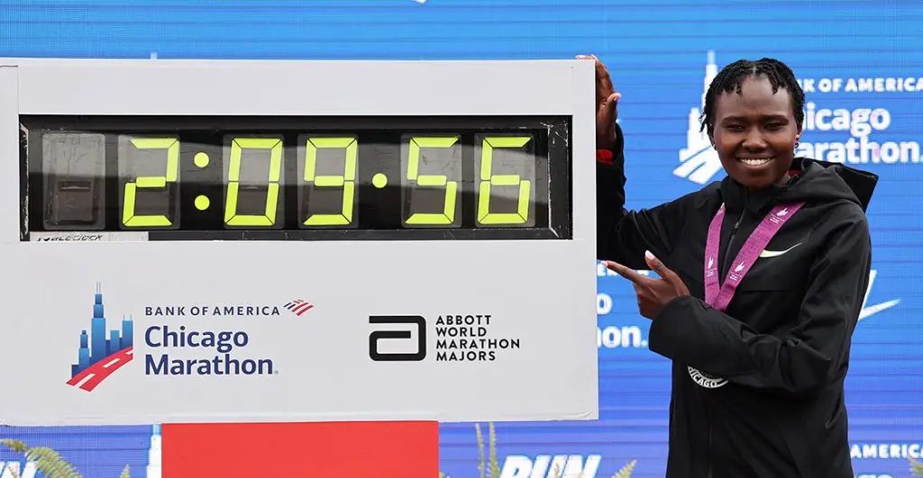 Quién es Ruth Chepngetich la primera mujer que rompe la barrera del 210 en maratón |
