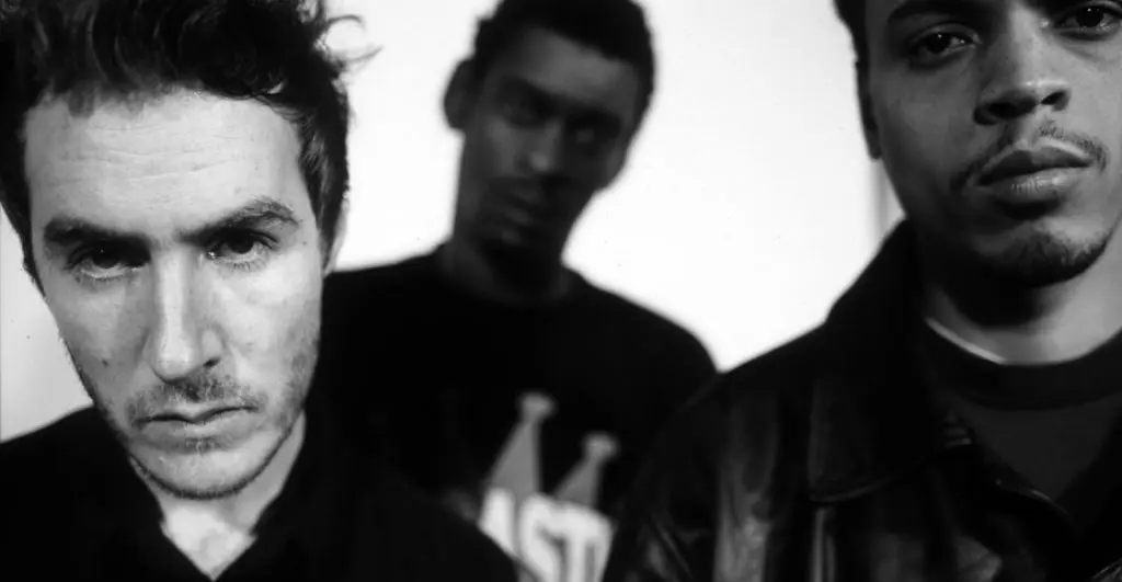 Teardrop de Massive Attack La historia de su sampleo y cómo se le ofreció fallidamente a Madonna |