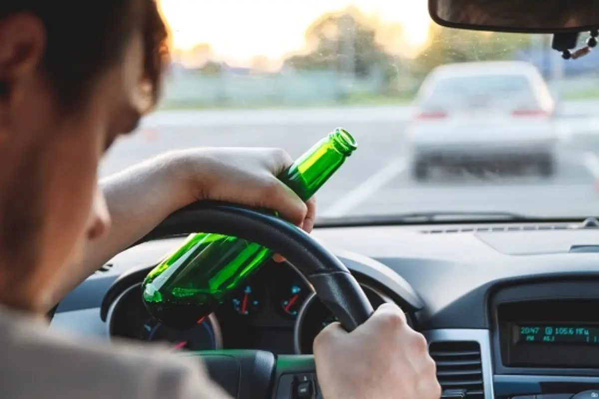 Dos mujeres y un hombre resultan lesionados en accidente automovilístico |