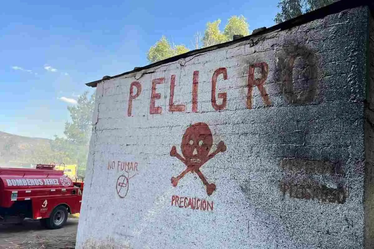 Explosión en Polvorín de Jerez Columna de Humo Visible a Kilómetros de Distancia y Causas aún Indeterminadas |