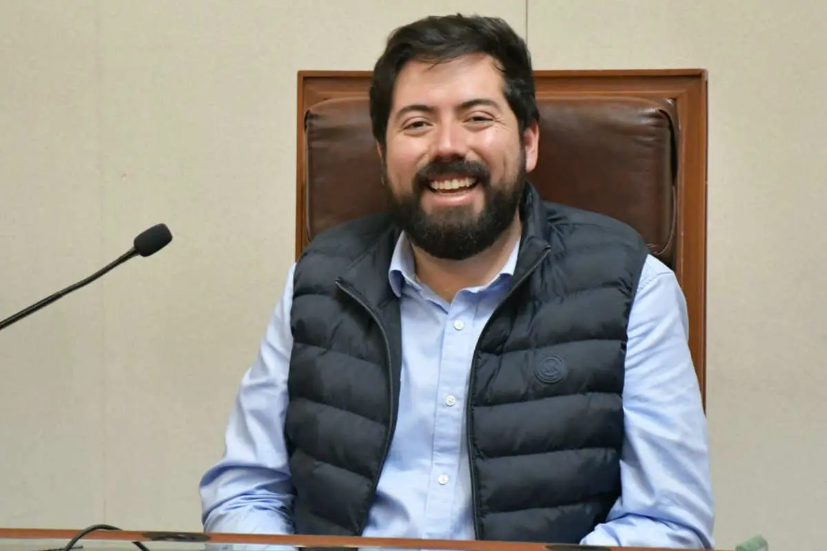 Proponen sancionar el maltrato animal en el entorno digital |