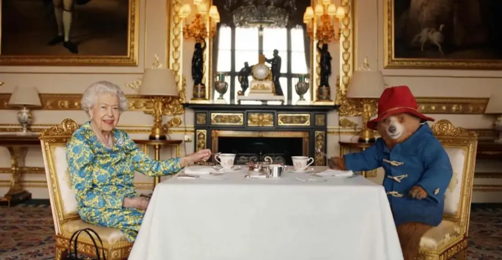 La reina Isabel II tendrá un cameo en la película Paddington in Peru |