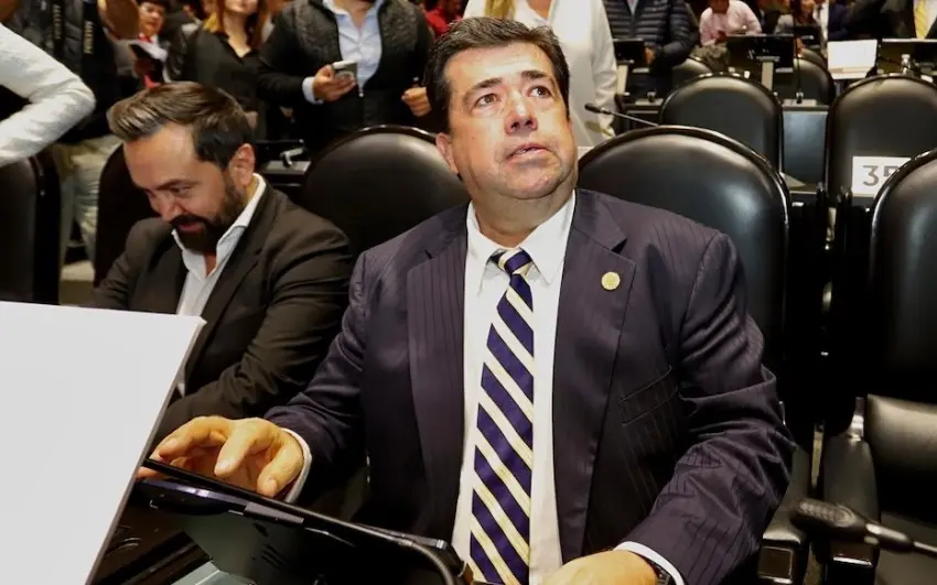 Ora resulta que voto fantasma de Pedro Haces fue una “falla en el internet”