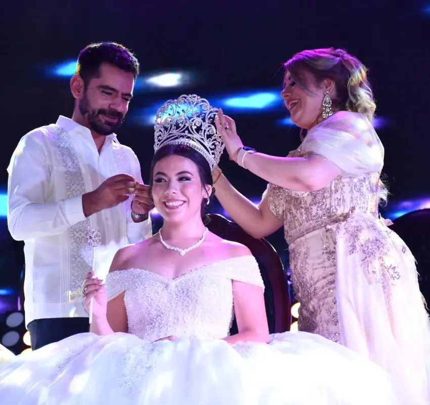 Lanzan convocatoria para la Reina de la Feria Jalpan 2025