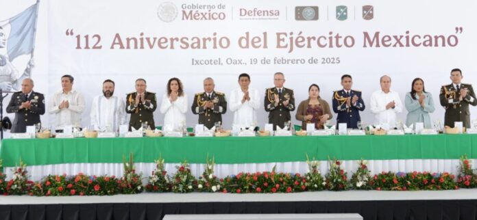 Asiste Salomón Jara a ceremonia conmemorativa del 112 Aniversario ...