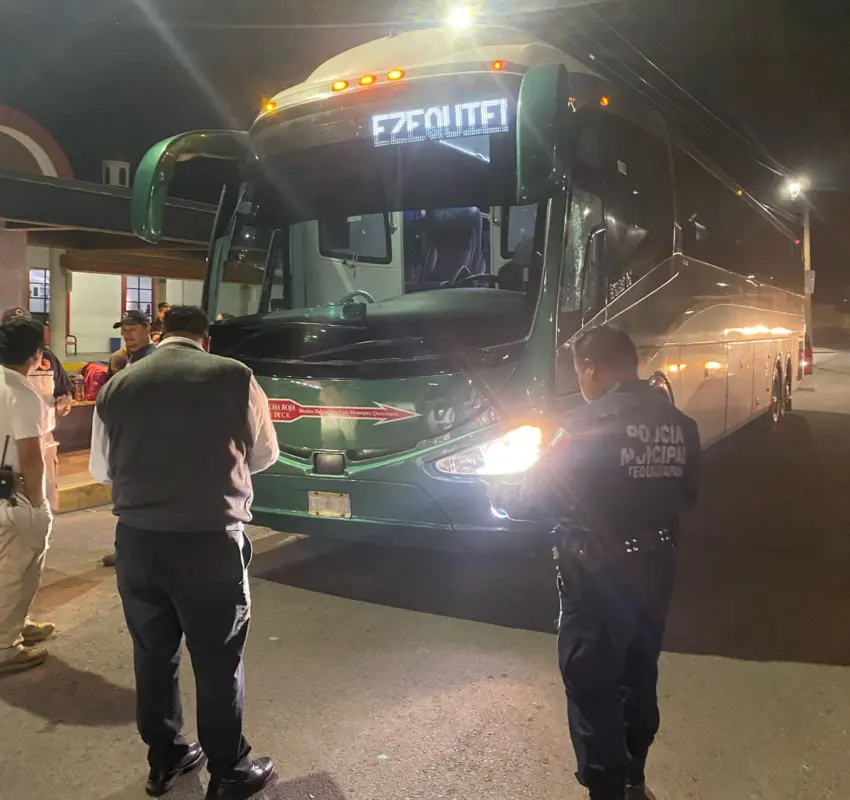Detienen a sujetos que dispararon contra autobús en Tequisquiapan