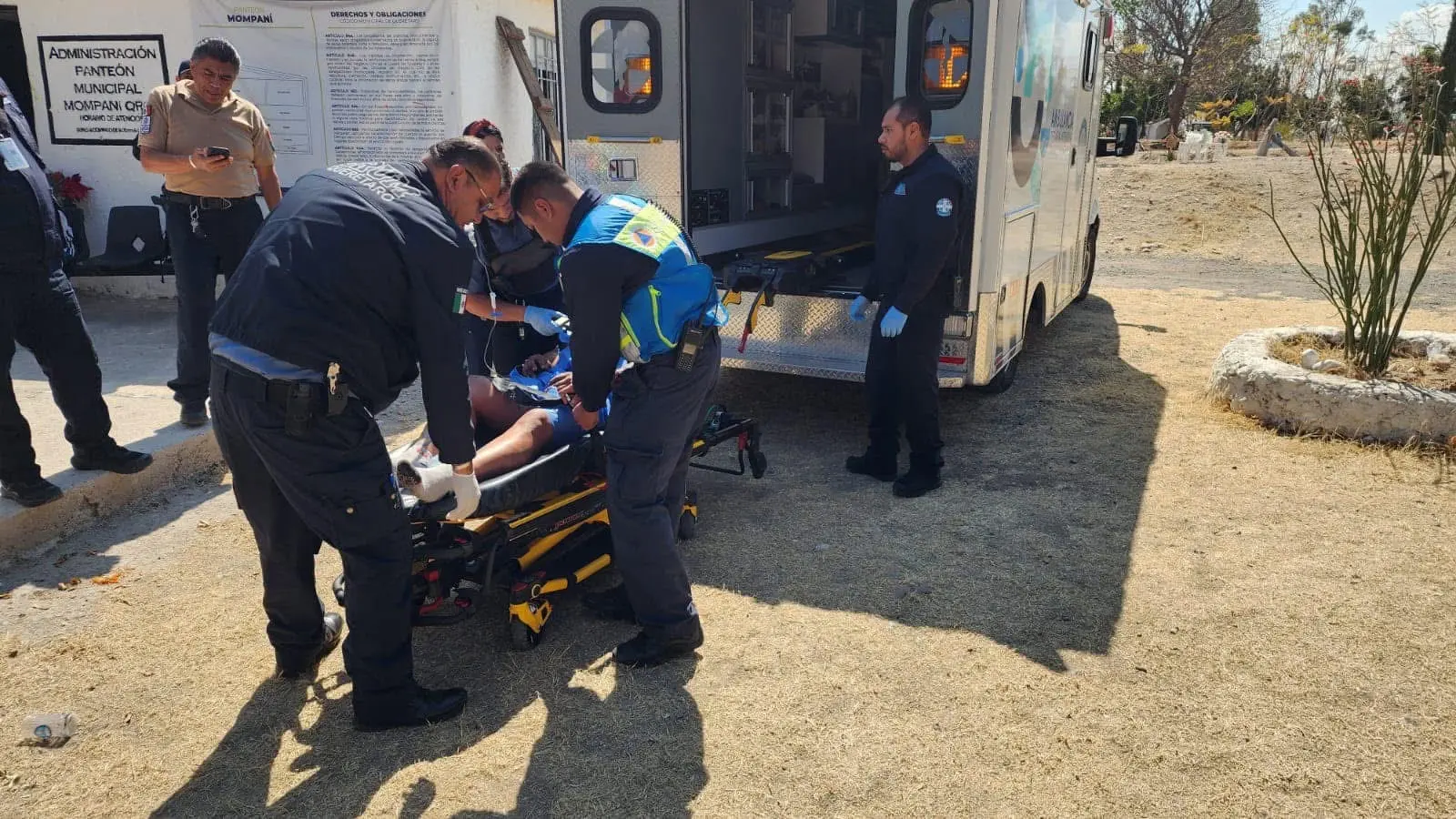 Dos lesionados por lanzar pirotecnia | Dos lesionados por lanzar pirotecnia 1   Noticias de Querétaro