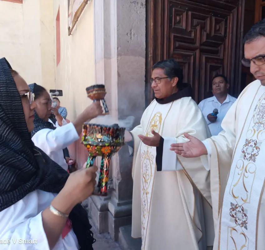 Entrega la corporación de Mayordomía Parande a la Basílica
