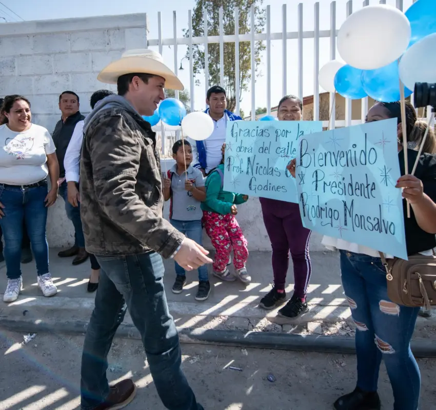 Entrega Rodrigo Monsalvo obras de urbanización en El Marqués