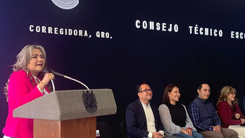 Fortalecen docentes de USEBEQ diseño de la planeación didáctica