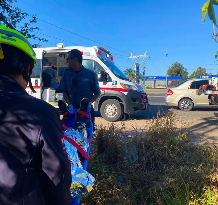 Grave tras recibir descarga eléctrica