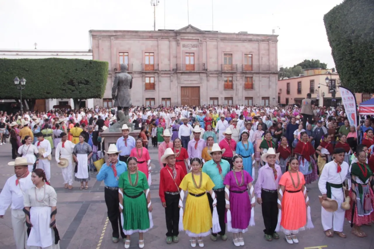 Presentan la Coreografía Monumental de Huapango | Presentan la Coreografía Monumental de Huapango   Noticias de