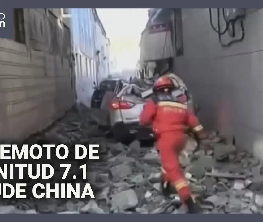 Terremoto de 7.1 sacudió China