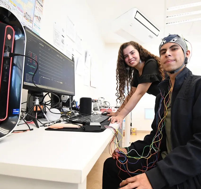 UTEQ incita a estudiar la carrera de ingeniería en Nanotecnología