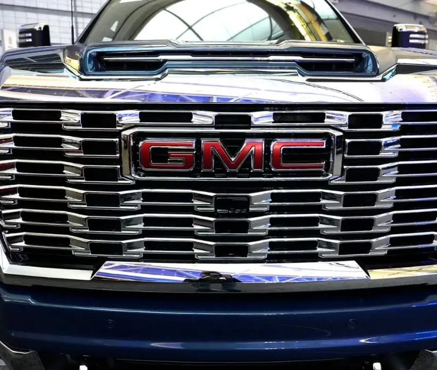 Acciones de GM, Ford, Honda y Toyota caen tras aranceles de Trump