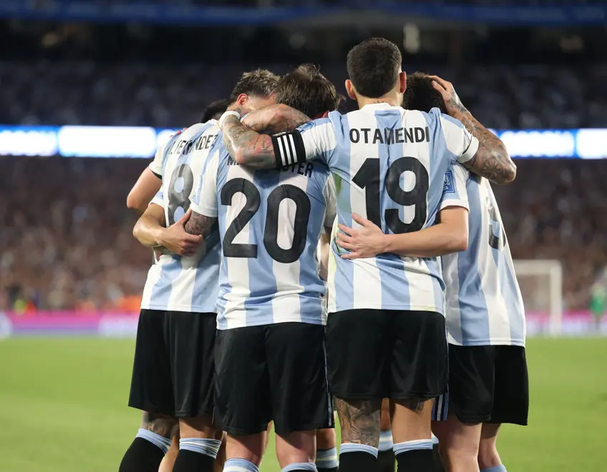 Argentina clasificó al Mundial tras golear a Brasil