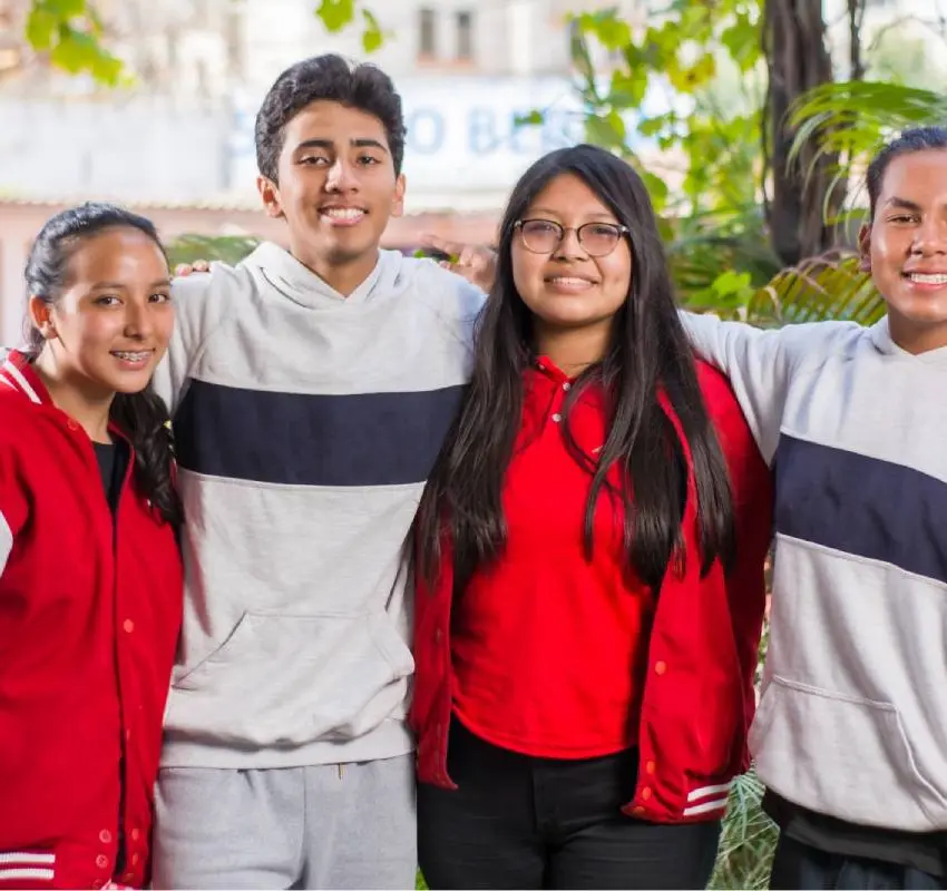 Clara Brugada impulsa becas de movilidad para estudiantes de educación superior en la Ciudad de México