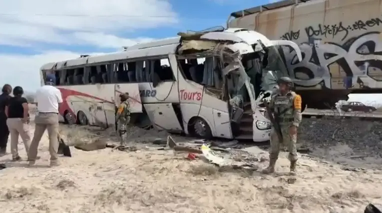 Dan de alta a 17 pacientes lesionados en accidente en Coahuila