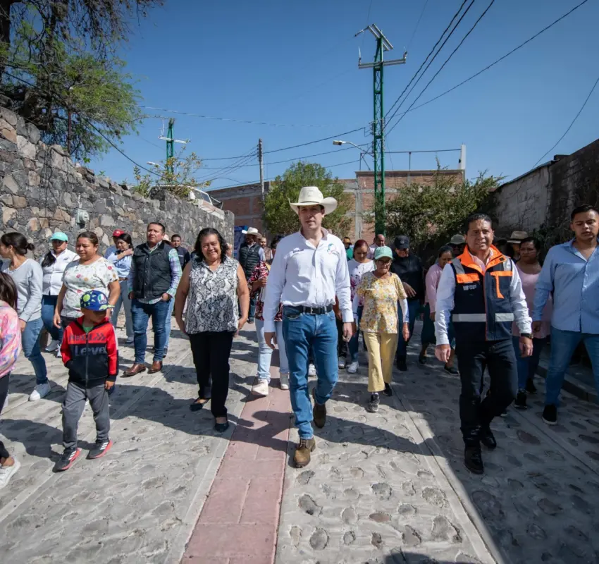 Entrega Rodrigo Monsalbo obras por más de 34 MDP