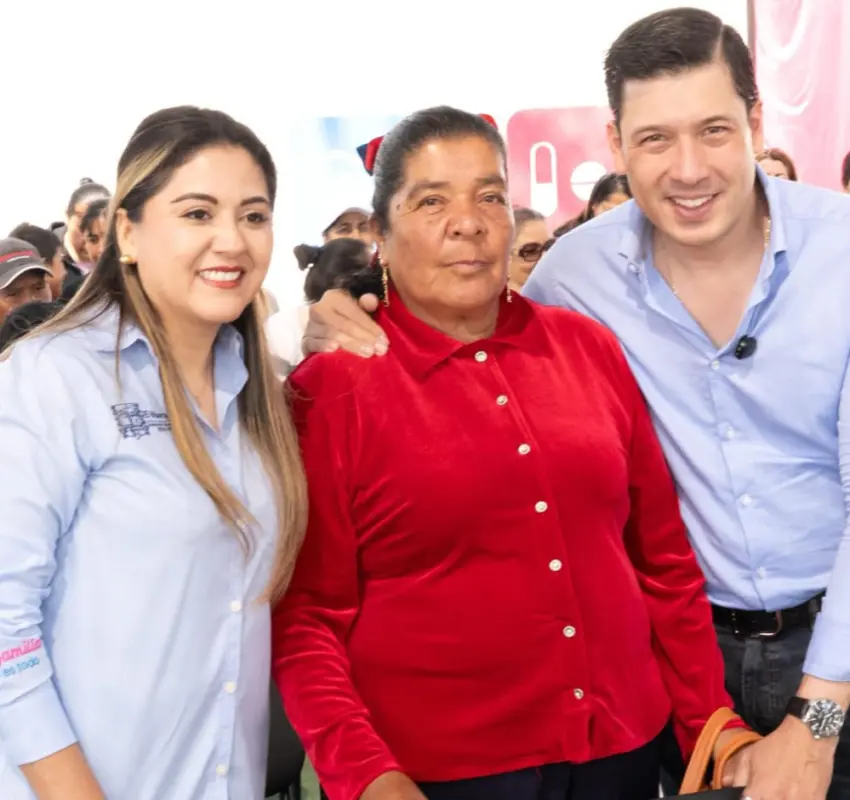 Entrega Rodrigo Monsalvo apoyos y equipamiento escolar